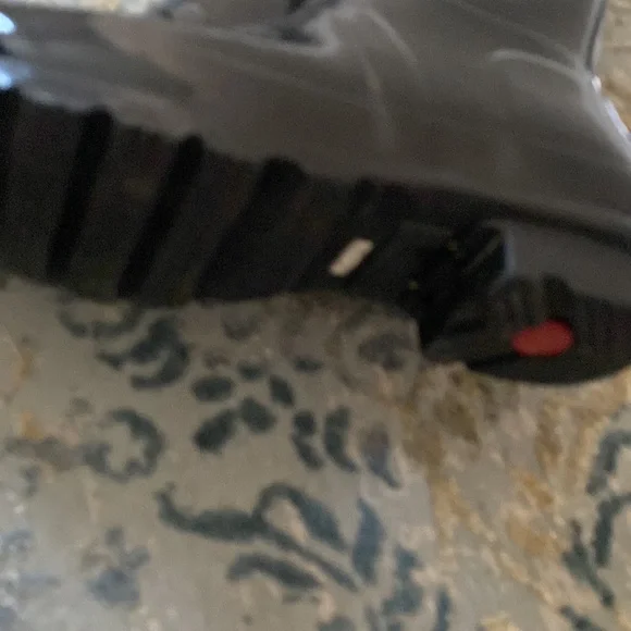 Hunter black rain boots size 7 - Picture 3 of 3